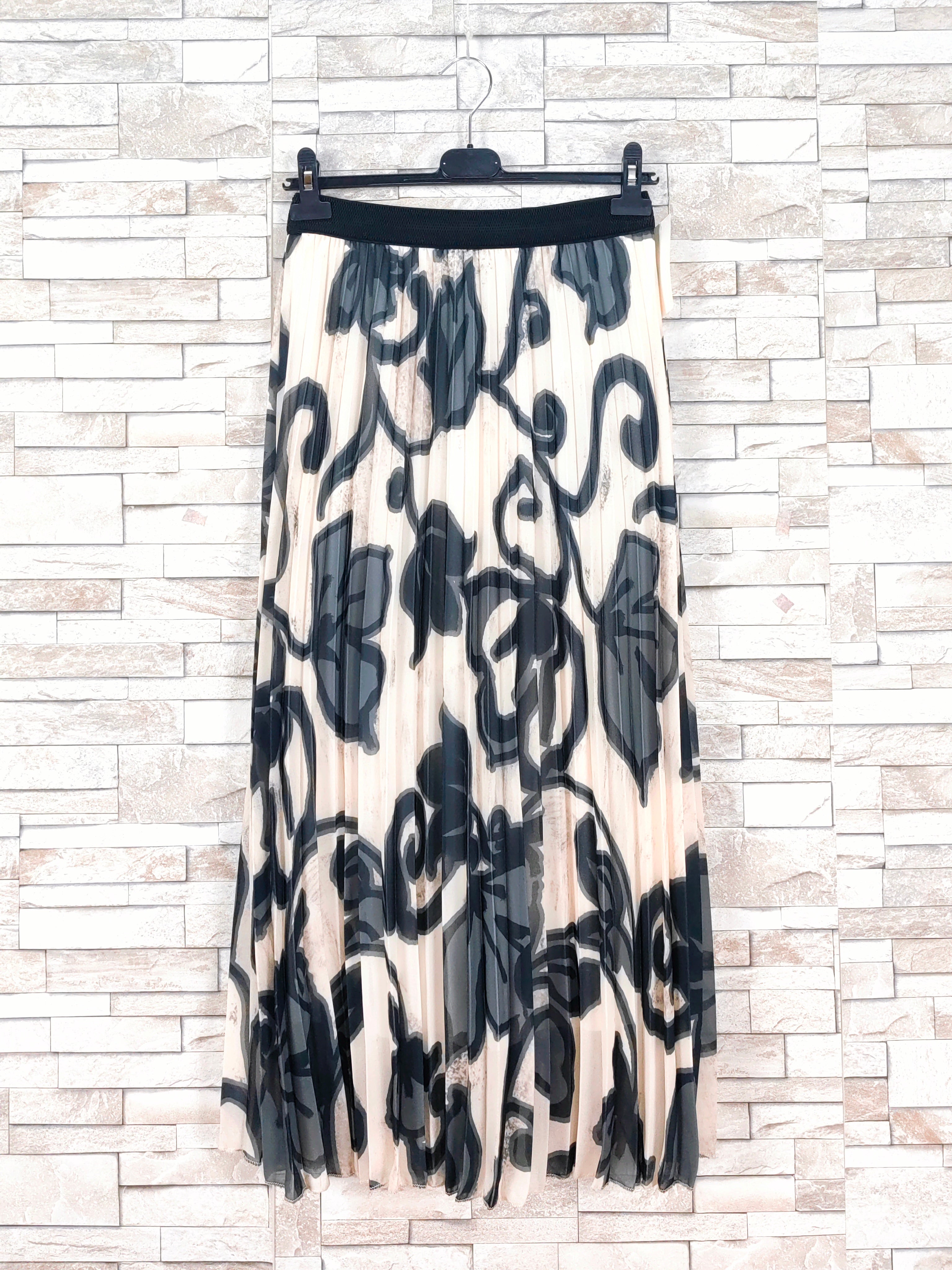 Jupe longue plissée imprimée (x6)