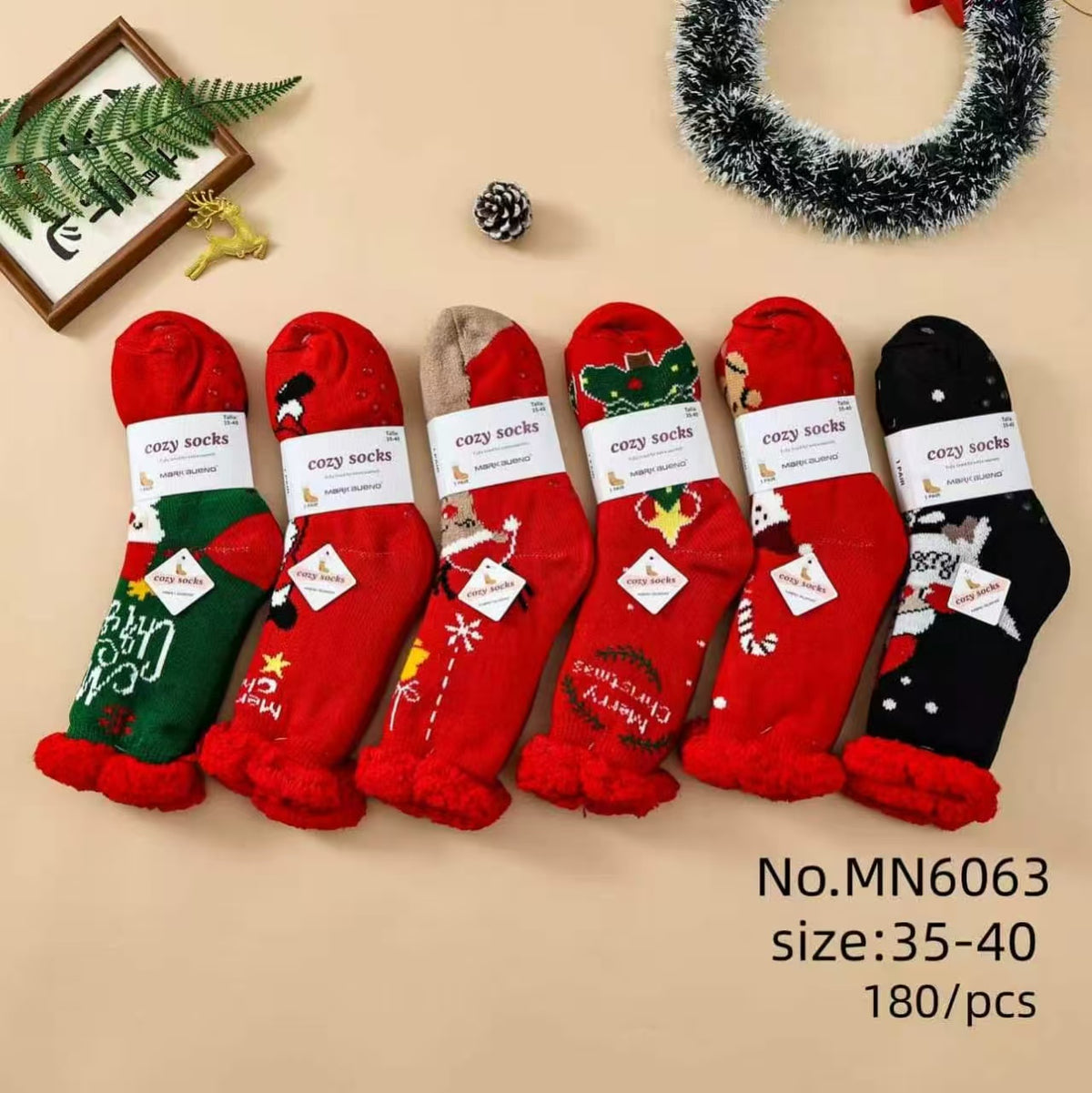 Chaussettes fourrées motif Noël T35- 40 (x12)#6063