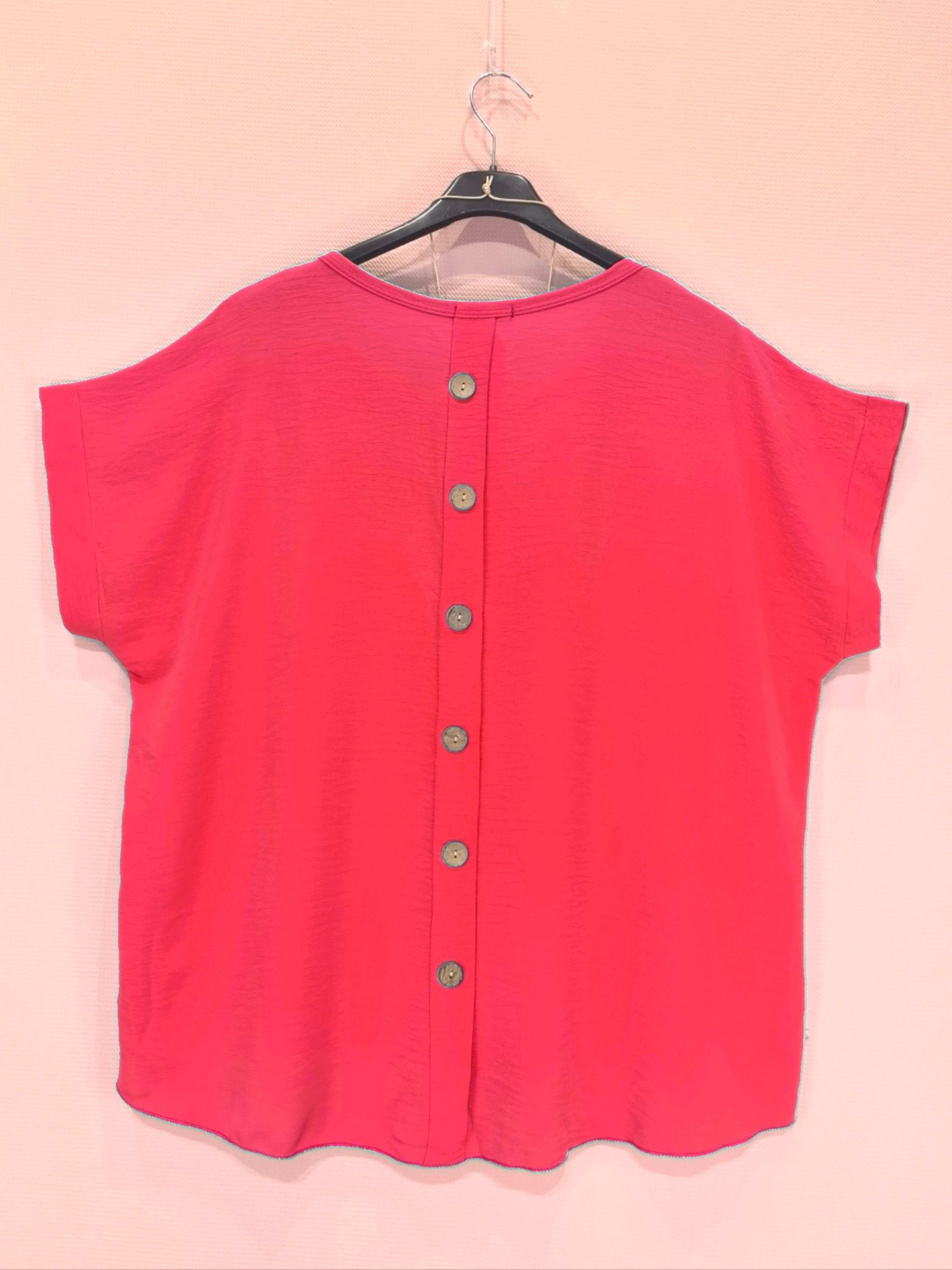 Top Avec Colier Et Boutons Dans Le Dos (x8)