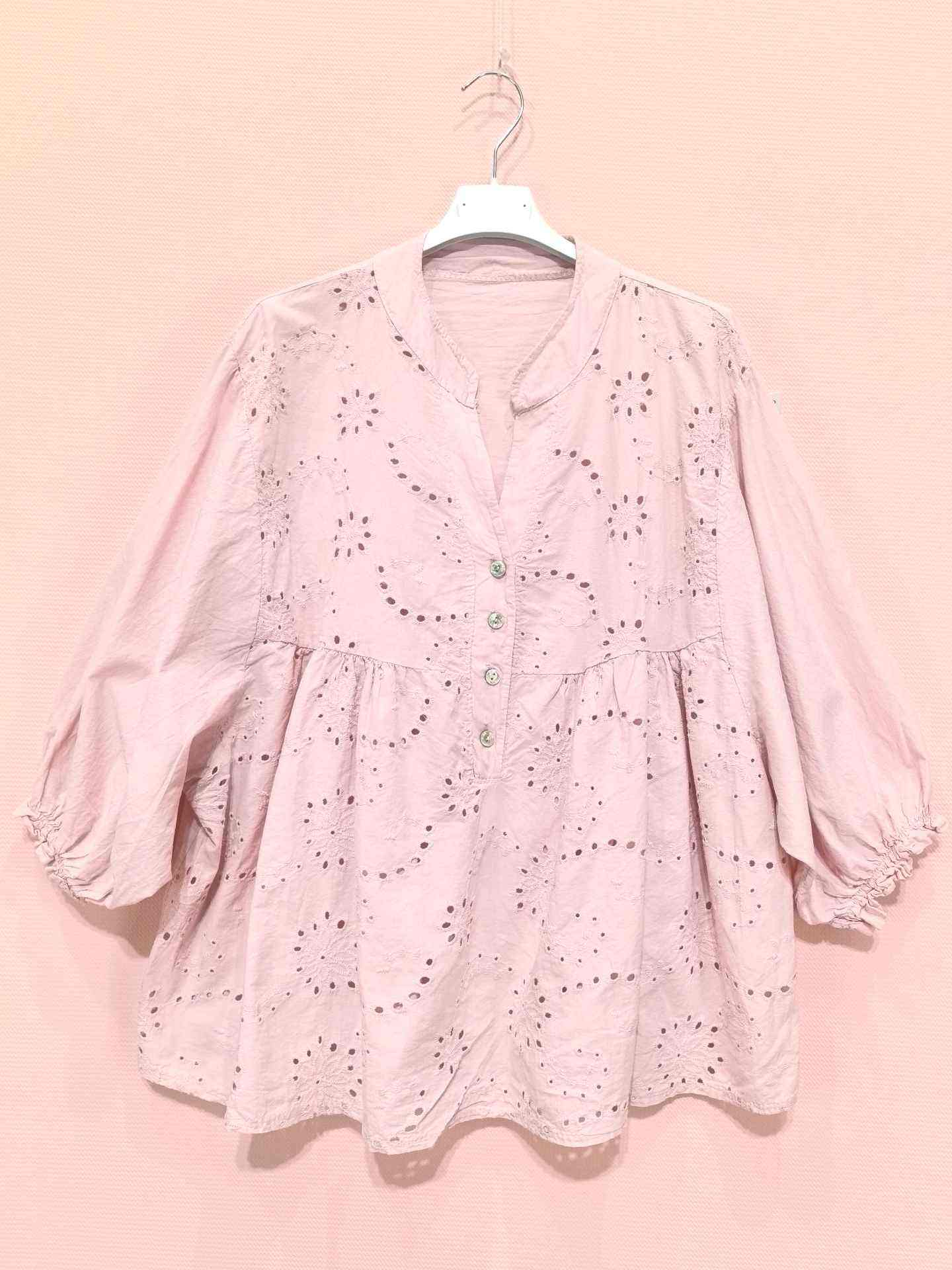 Blouse ample brodée manches bouffantes(x8)