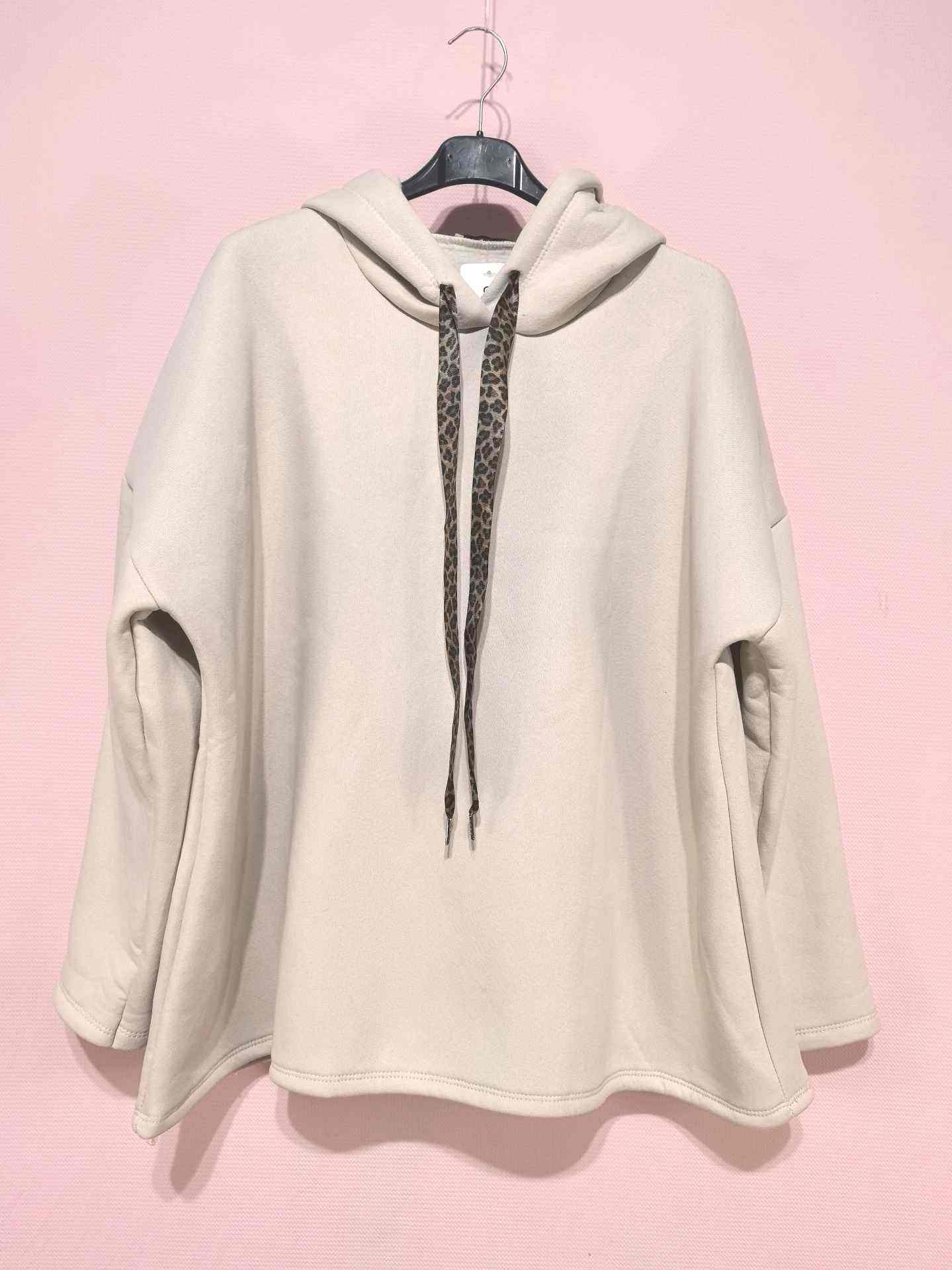 Sweats over size avec capuche(x6)