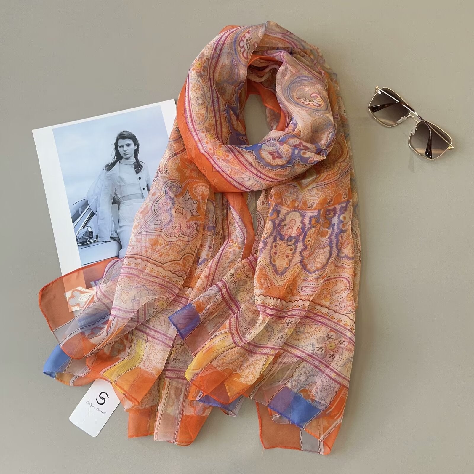 Foulards touche soie motif mélange(x12)