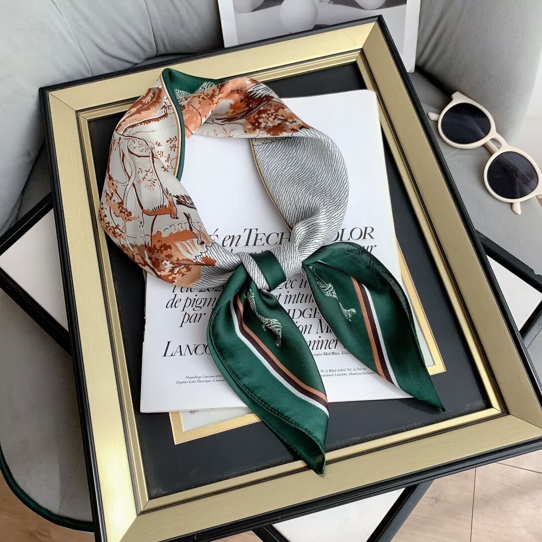 Foulard Carré touche soie 70cmx70cm (x12)#6