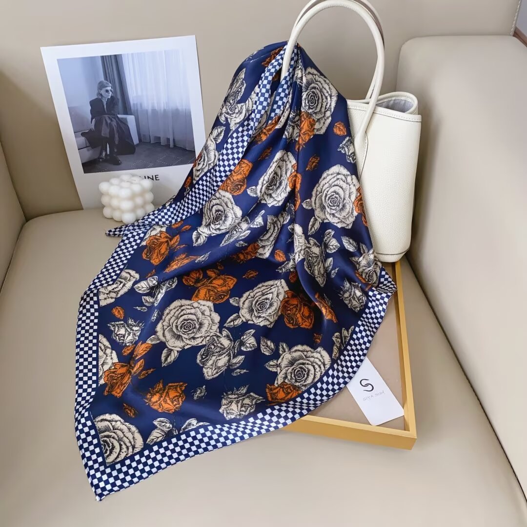 Foulard Carré touche soie 70cmx70cm (x12)#9