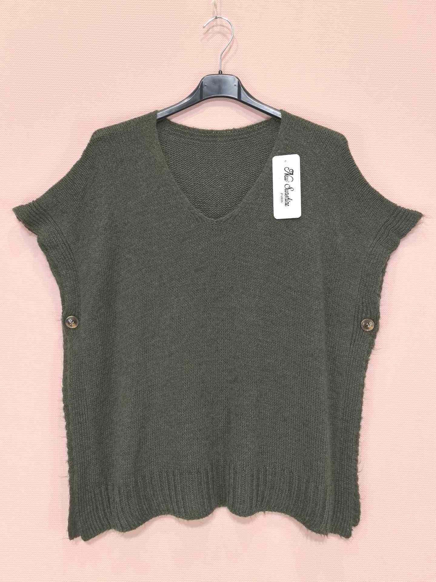 Pull Poncho à Boutons (x9)