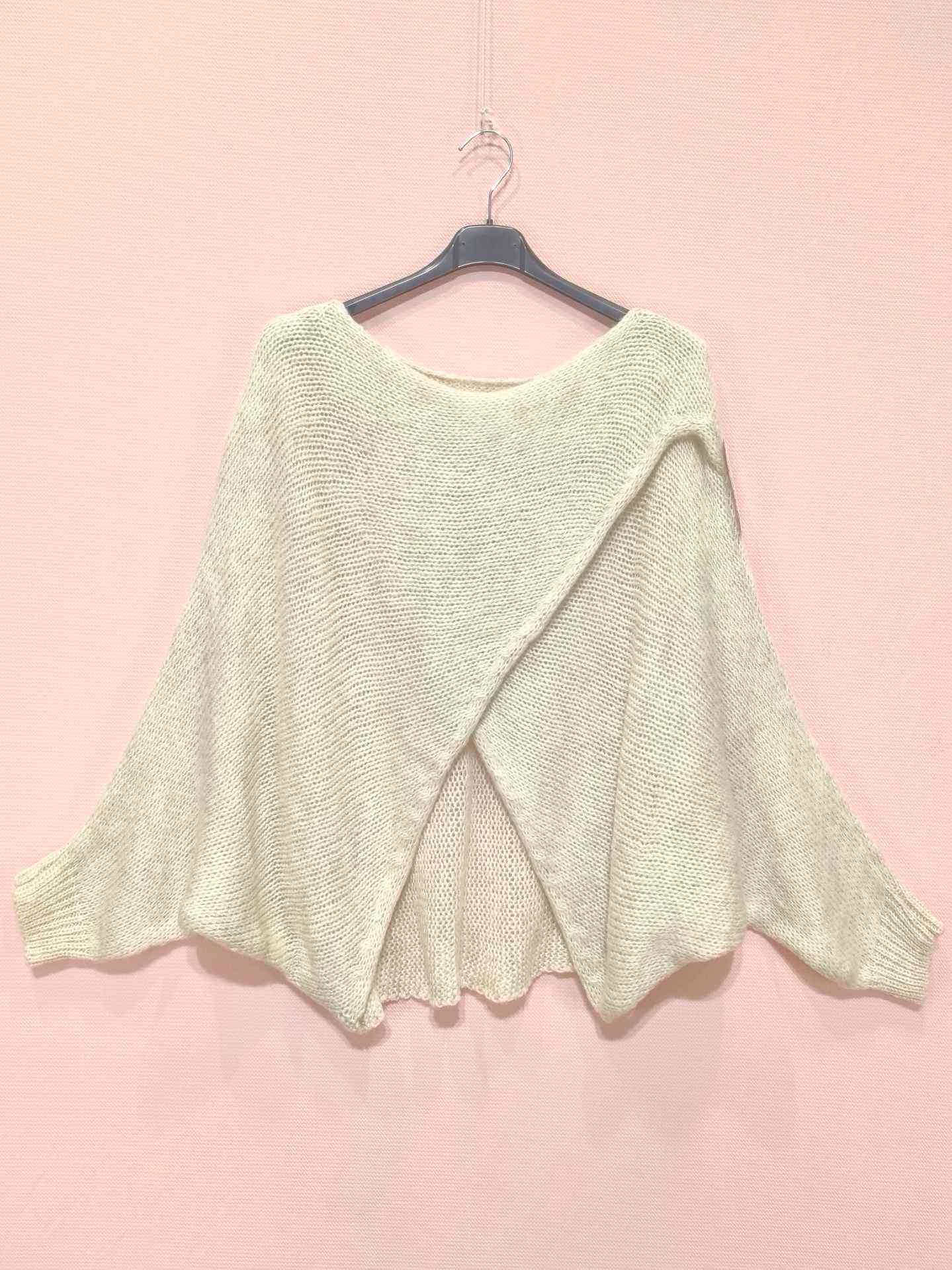 Pull en maille drapé croisé devant (x8)