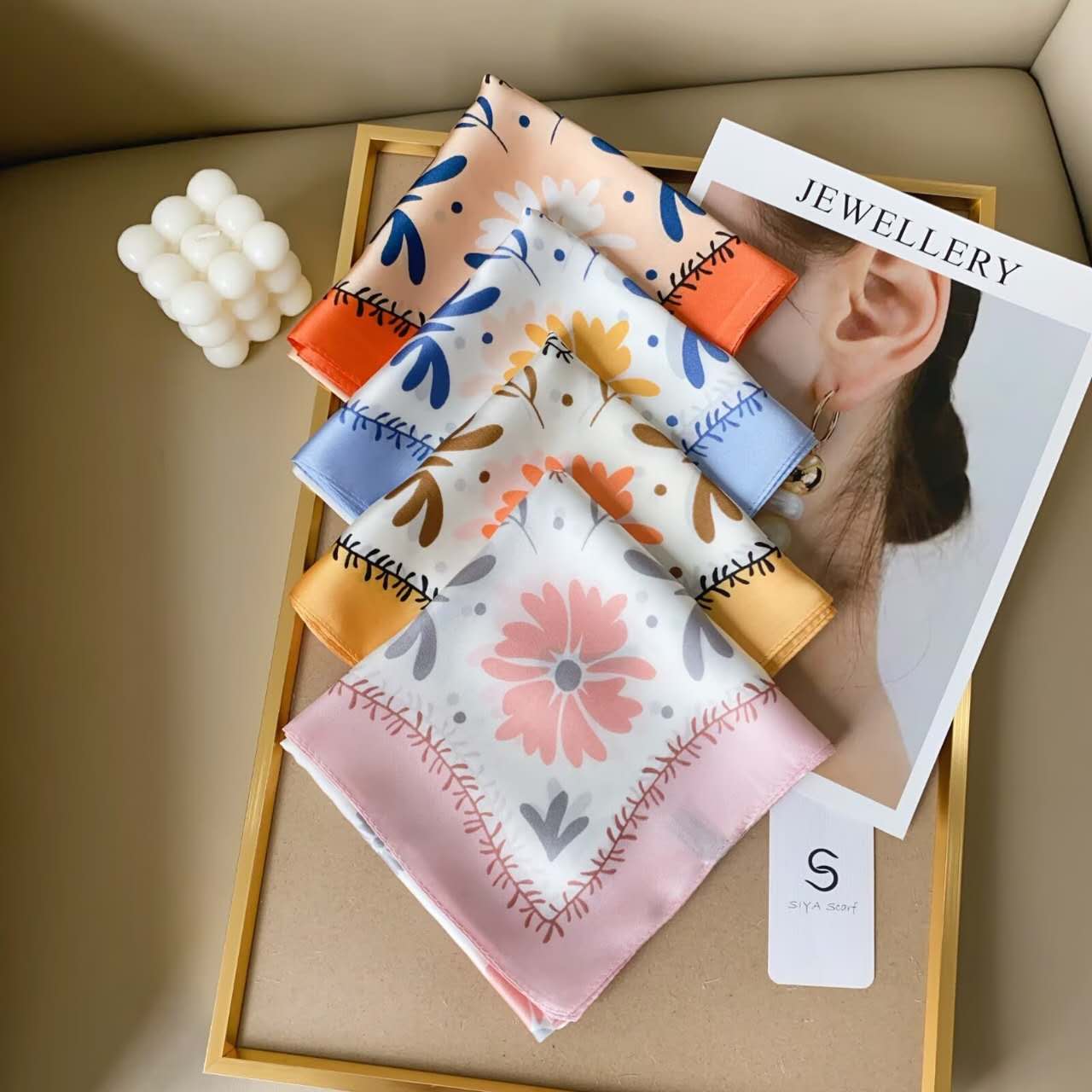 Foulard Carré touche soie 70cmx70cm (x12)#20