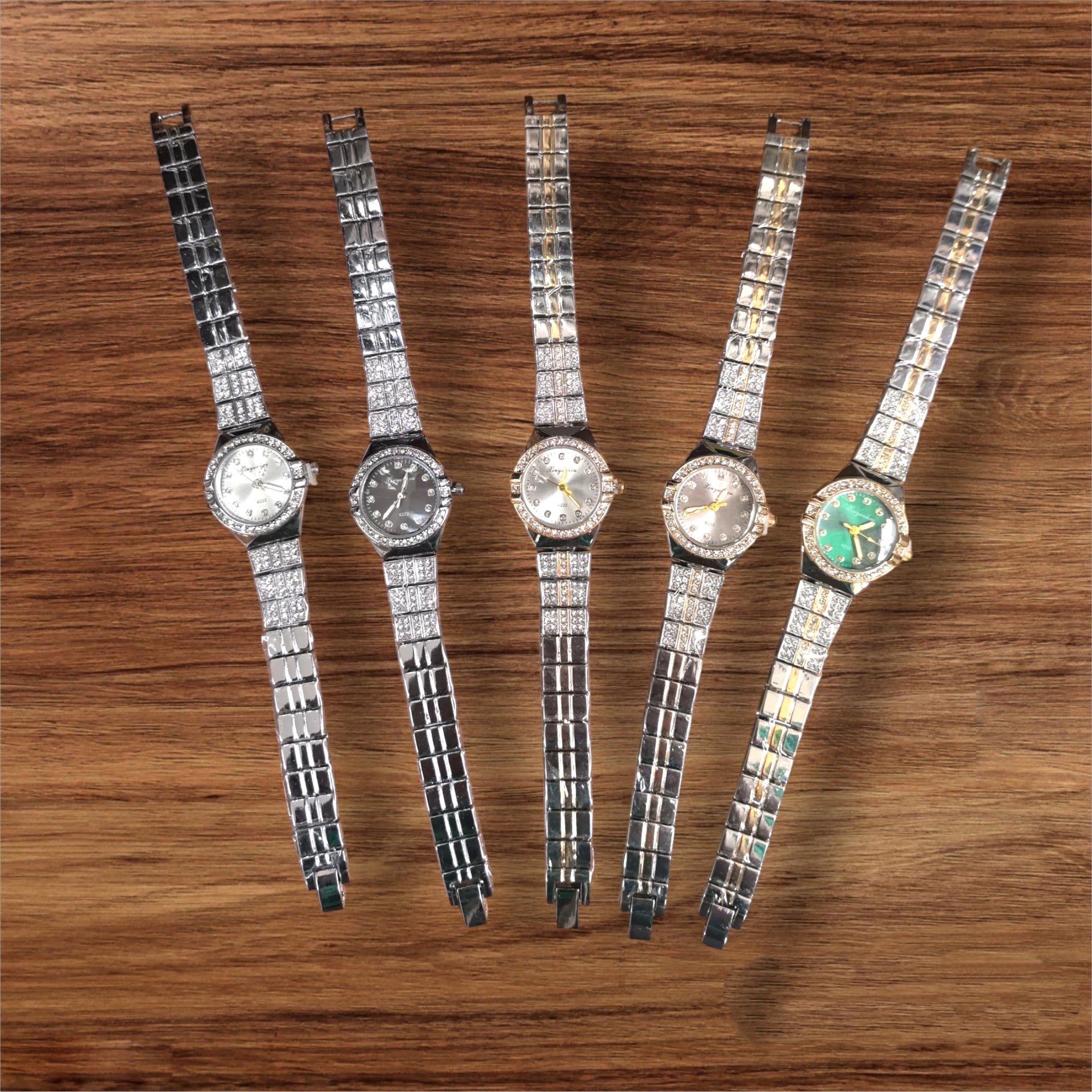 Montres femme bracelets métal 6222A (x5)