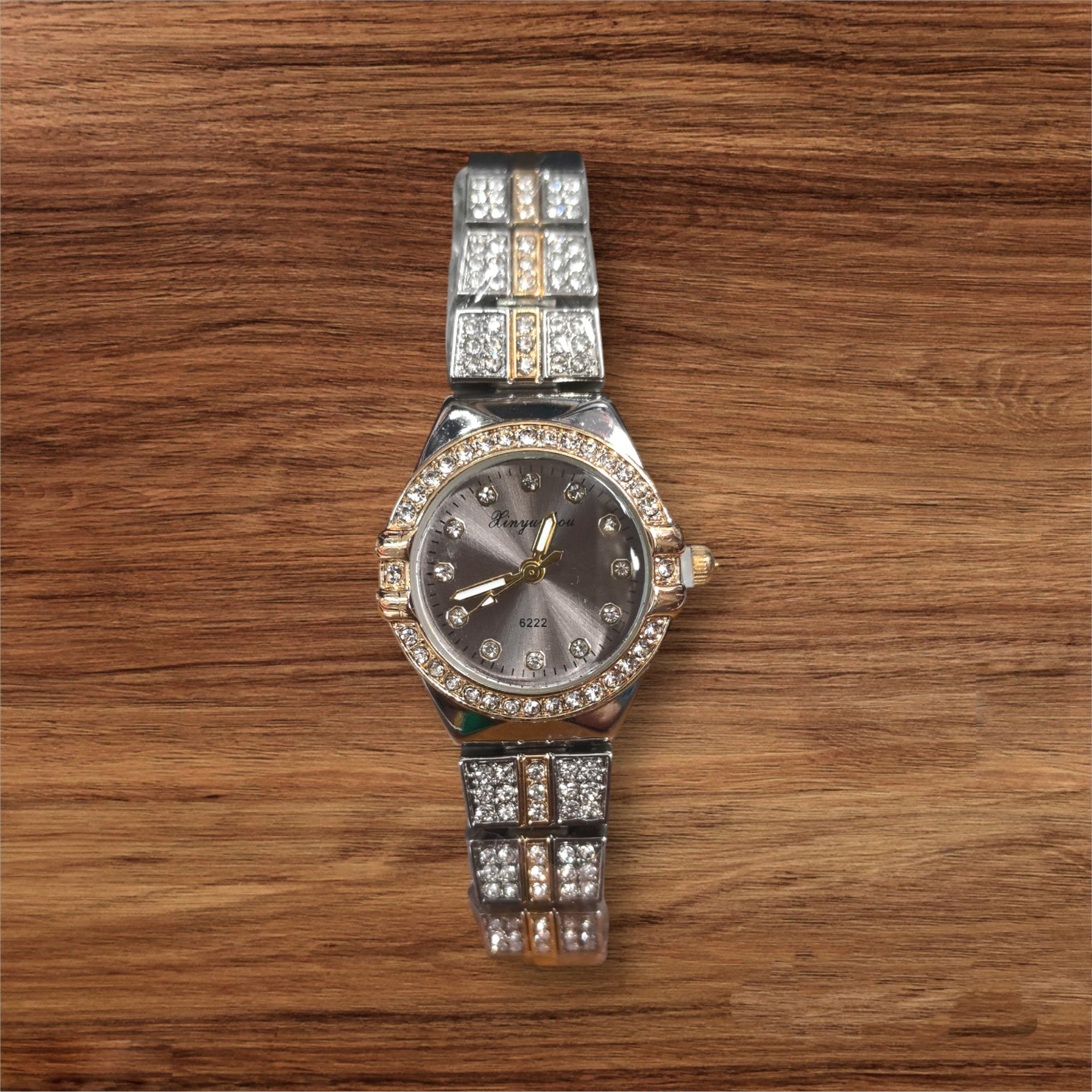 Montres femme bracelets métal 6222A (x5)