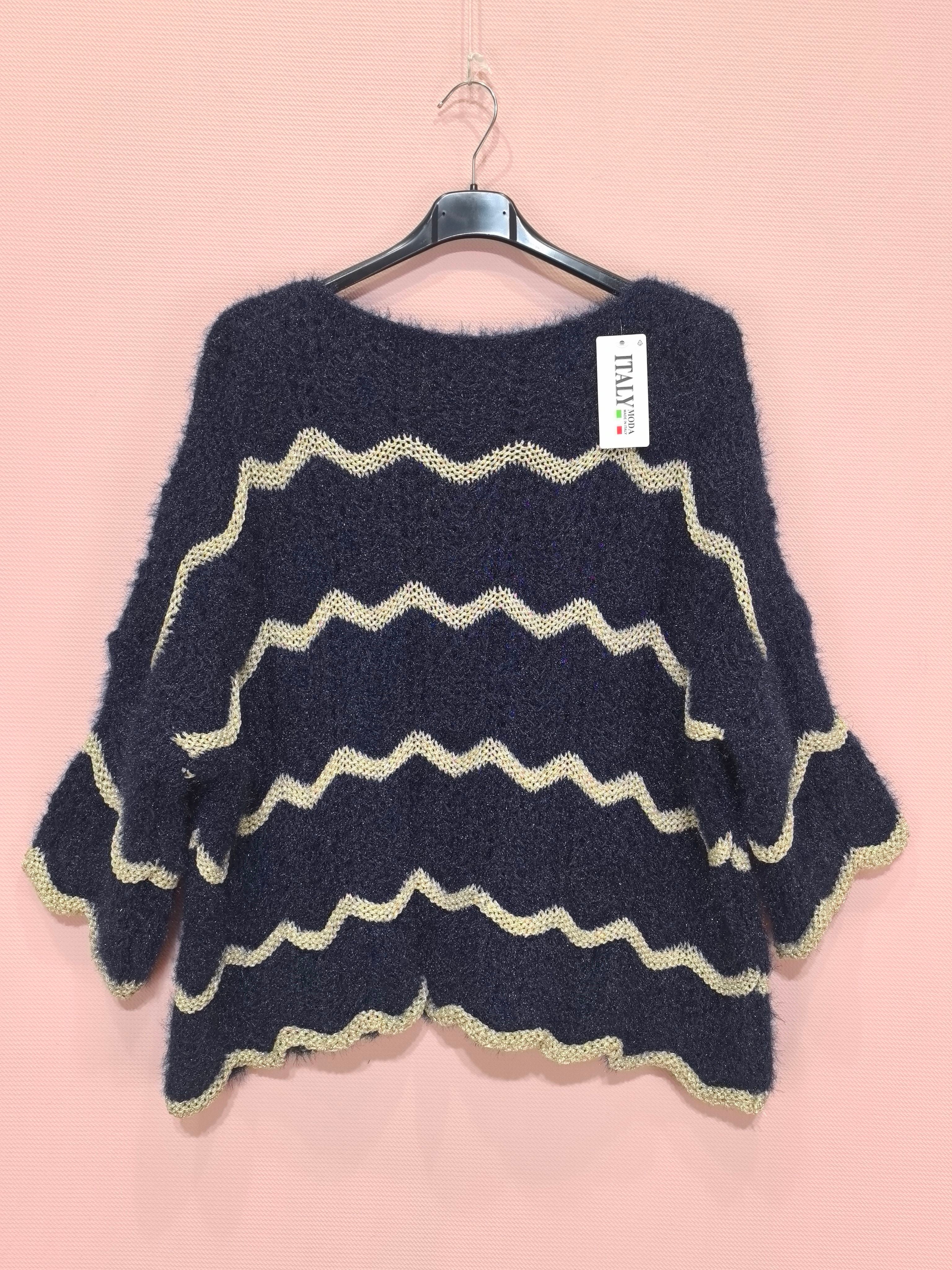 Pull ajouré à volants ondulés (x6)