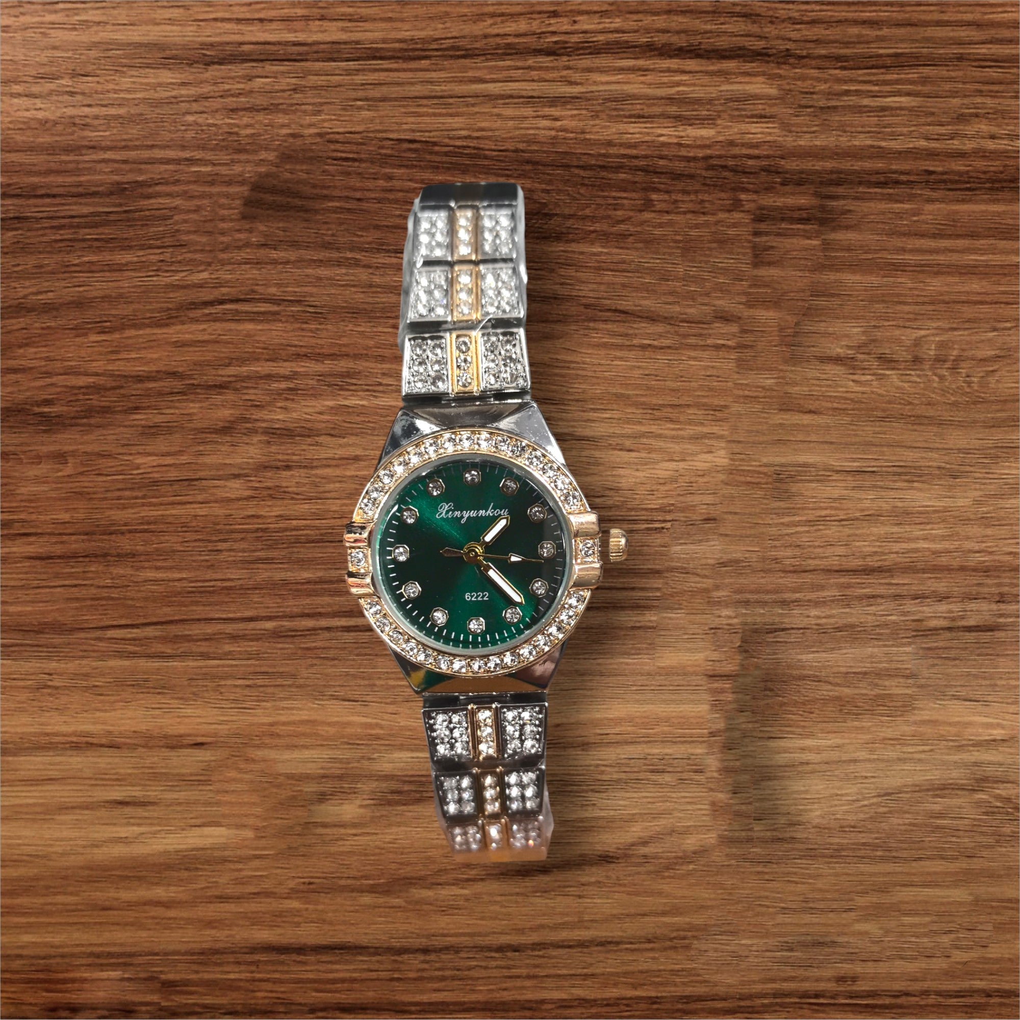 Montres femme bracelets métal 6222A (x5)