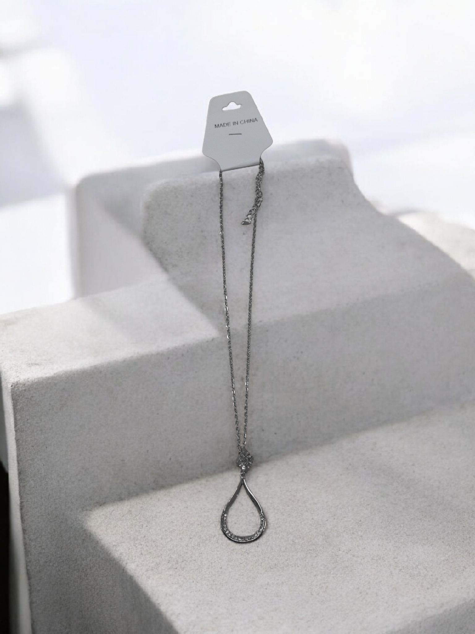 Collier fantaisie motif mélange(x12)