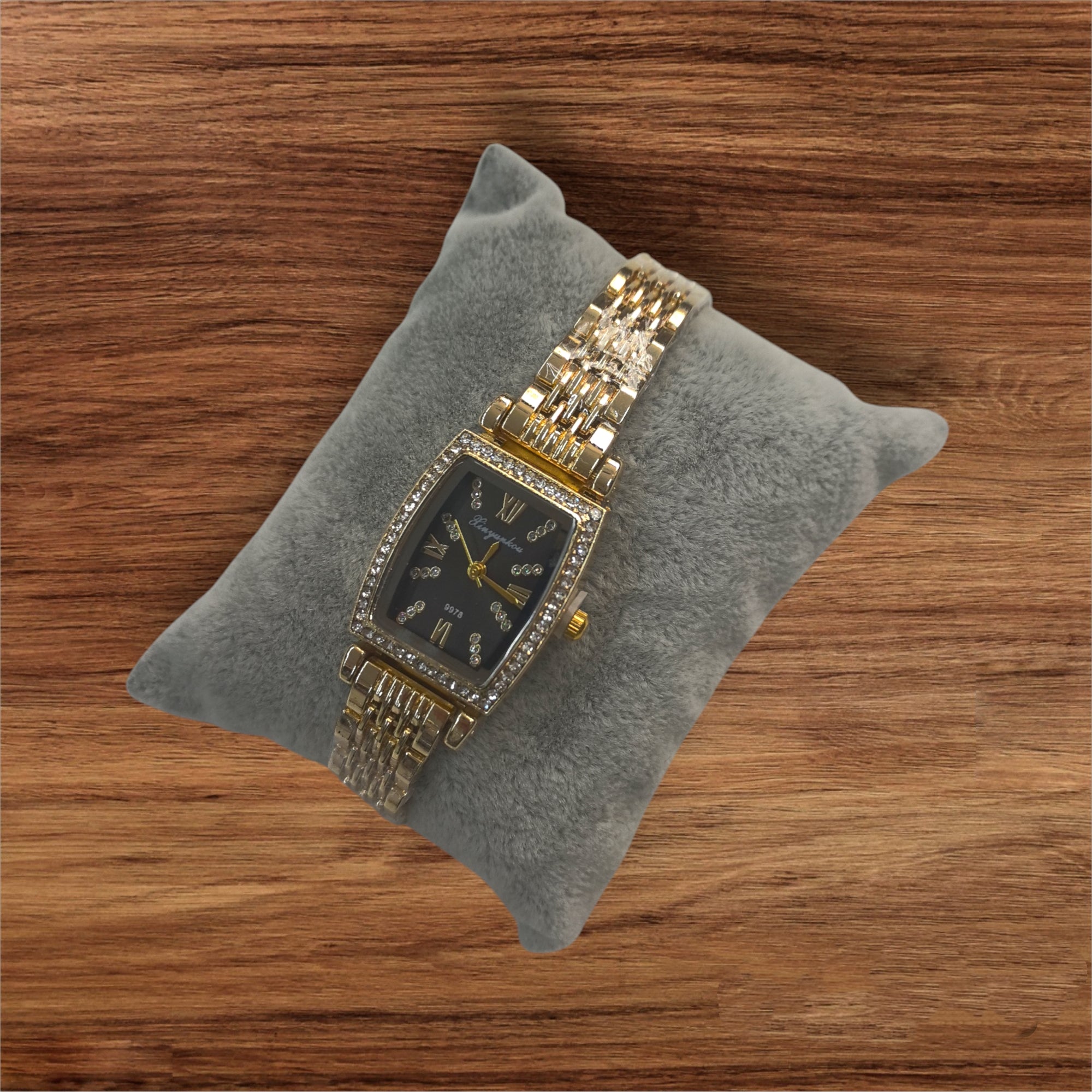 Montres femme bracelets métal Doré 9978B (x5)