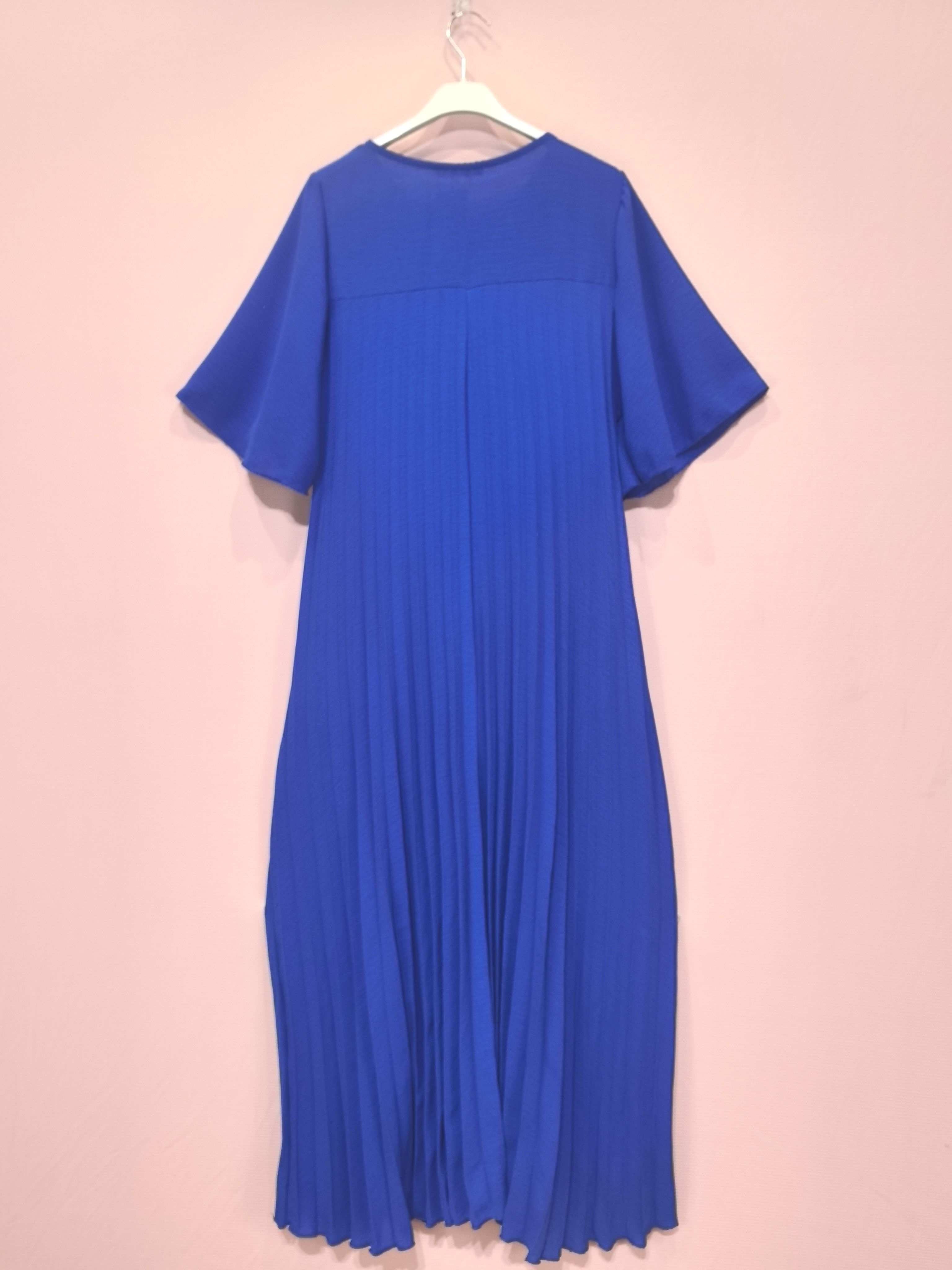 Robe Longue Plissée (x8)