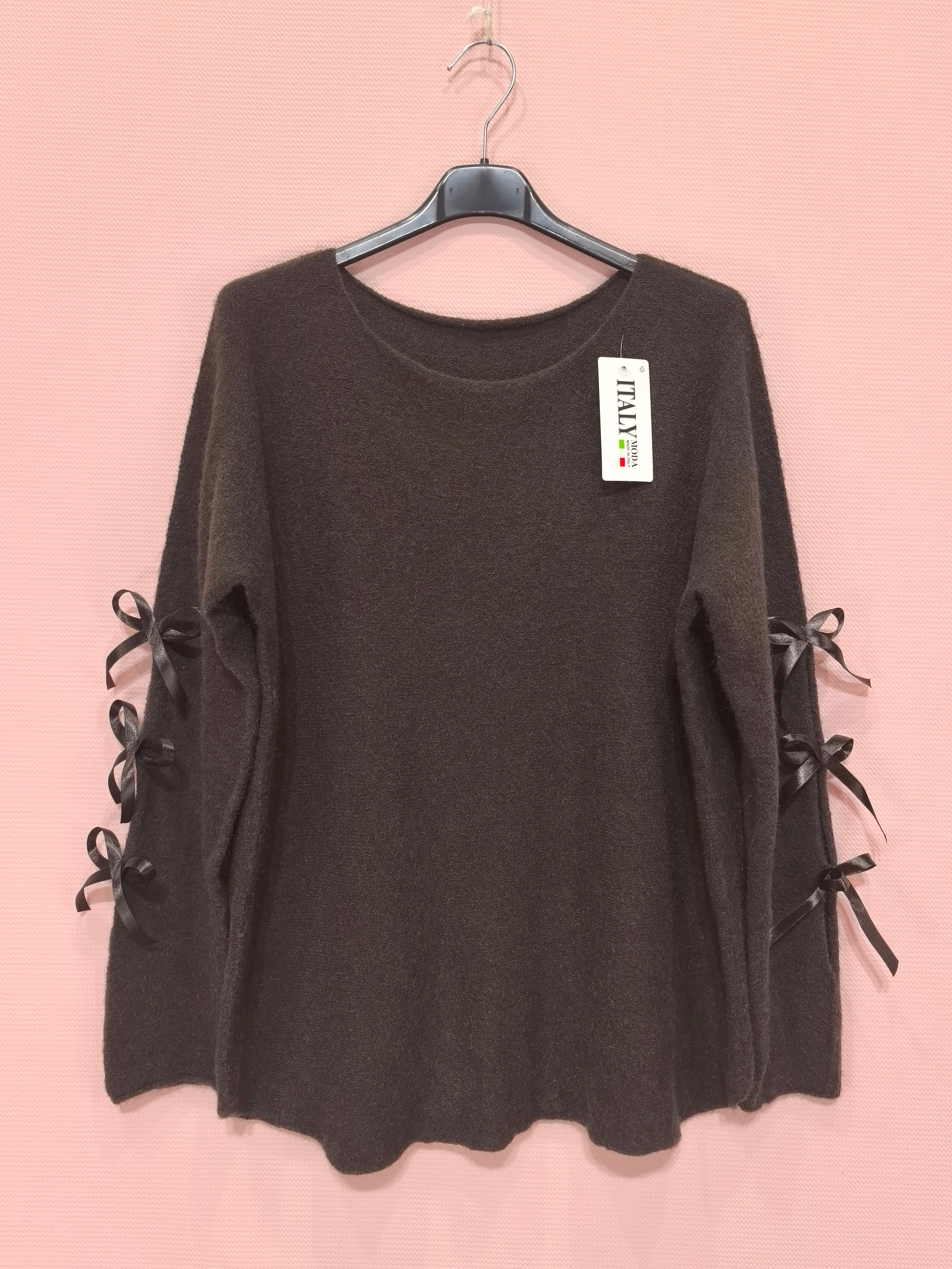 Pull avec nœuds satinés sur les manches (X8)