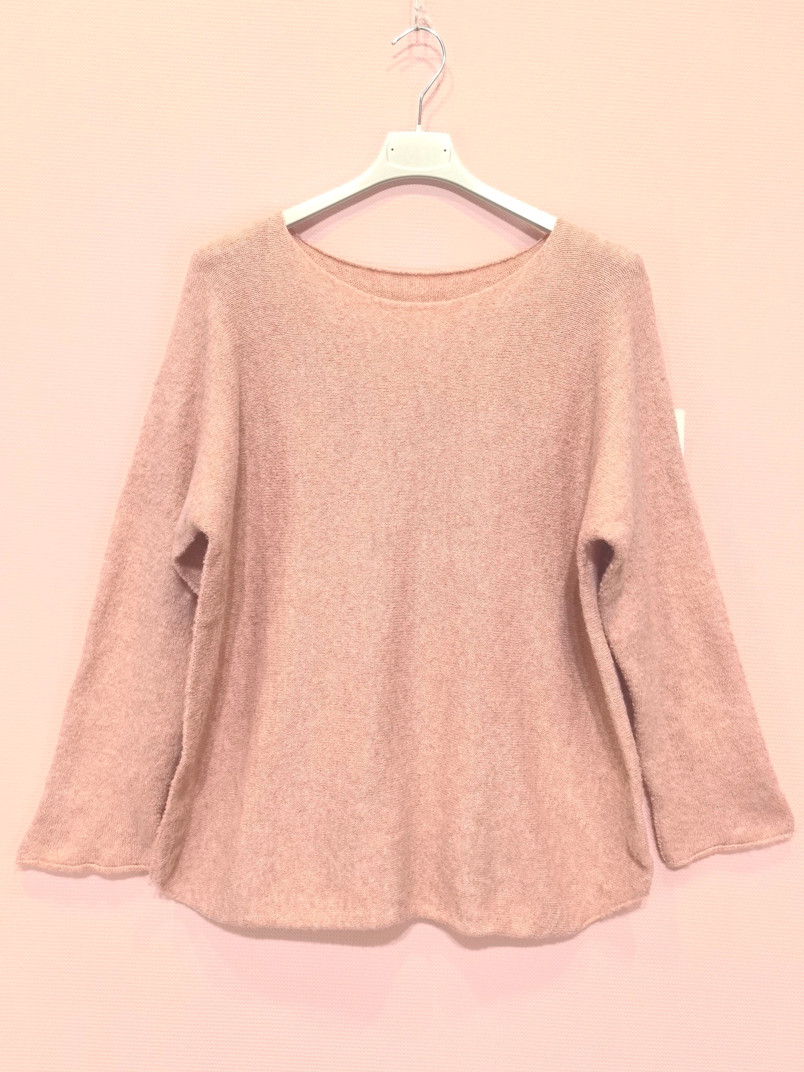 Pull col rond en maille en maille douce (x8)