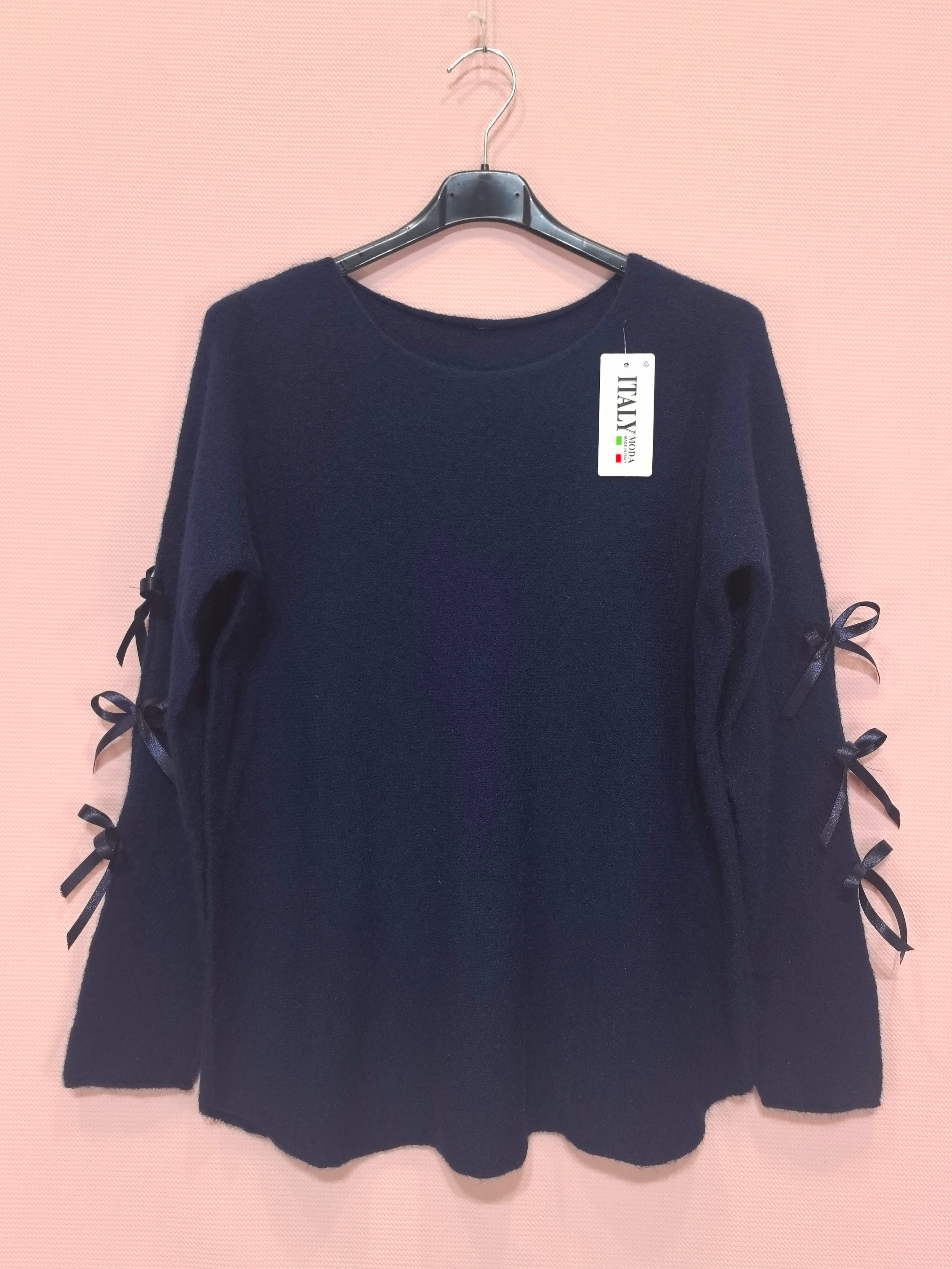 Pull avec nœuds satinés sur les manches (X8)