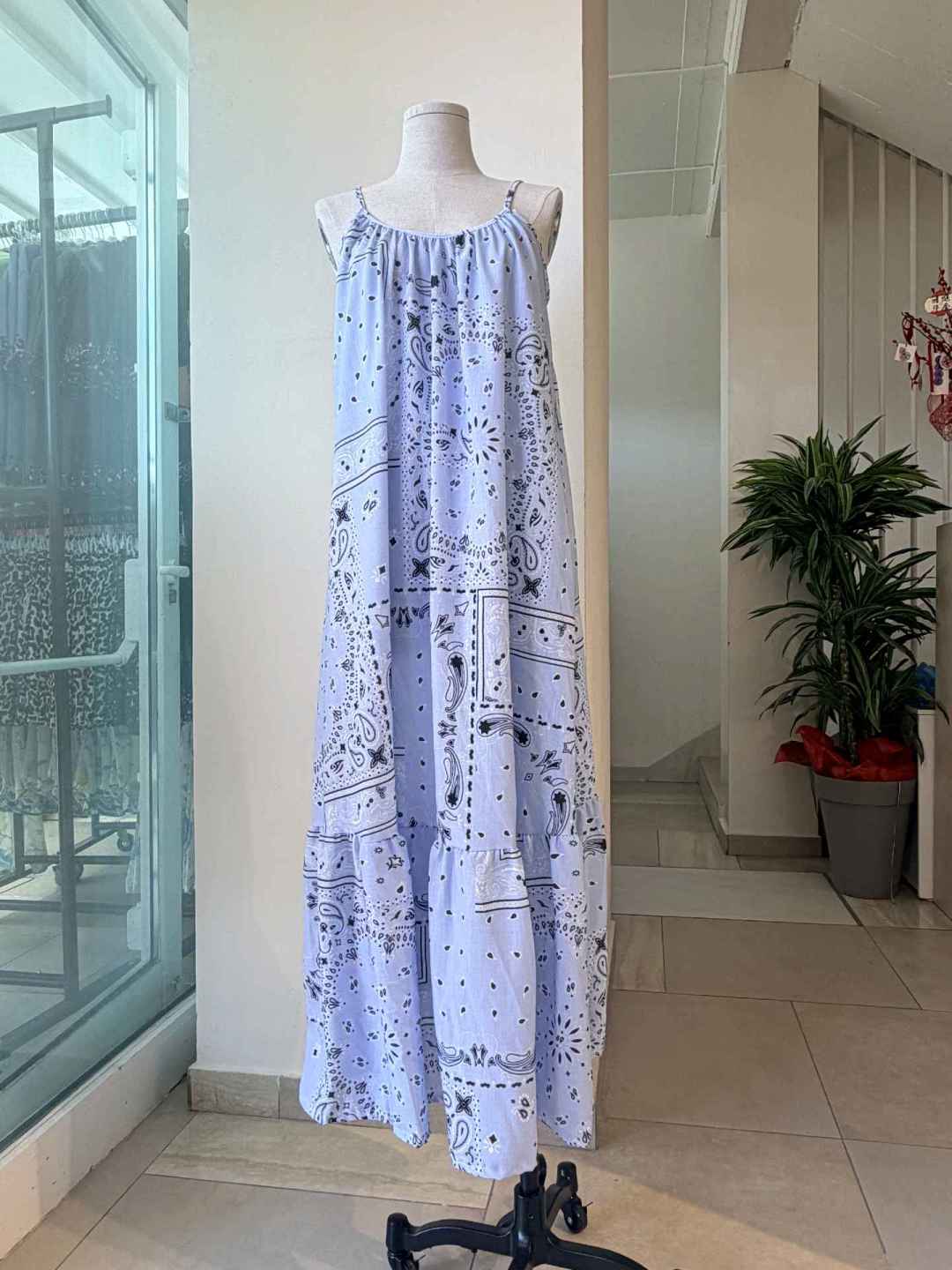 Robe Longue À Bretelles (x6)