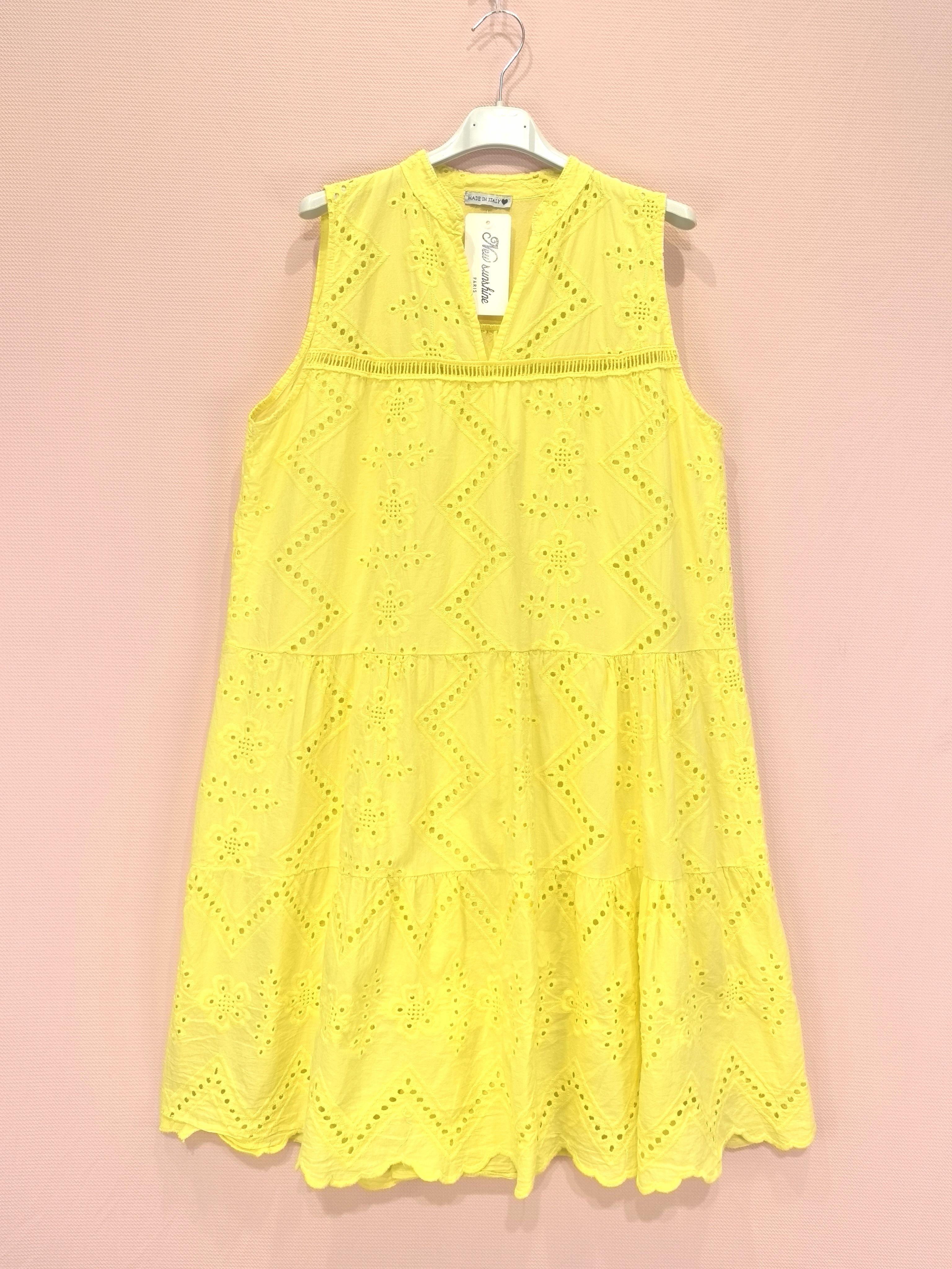 Robe brodée sans manches en coton ajouré (x6)