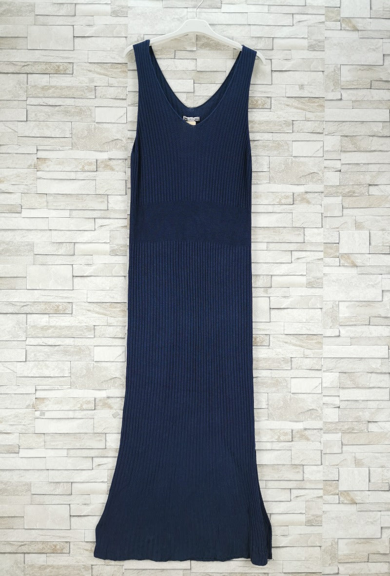 Robe tunique longue sans manche (x9)