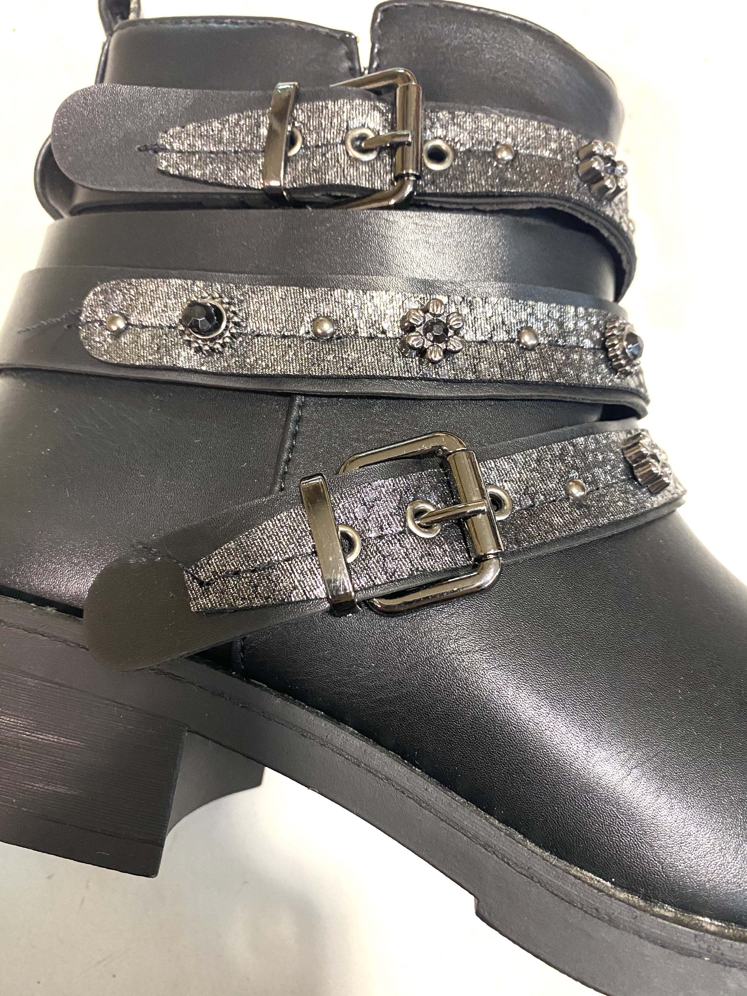 Bottines chunky boots CAROLINE (x12) 17,50€/paire | Grossiste-pro