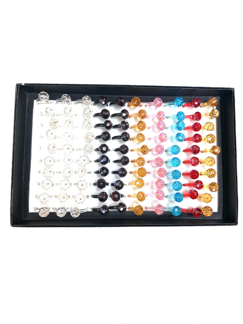 Boîte bagues fantaisie boule femme (x100)