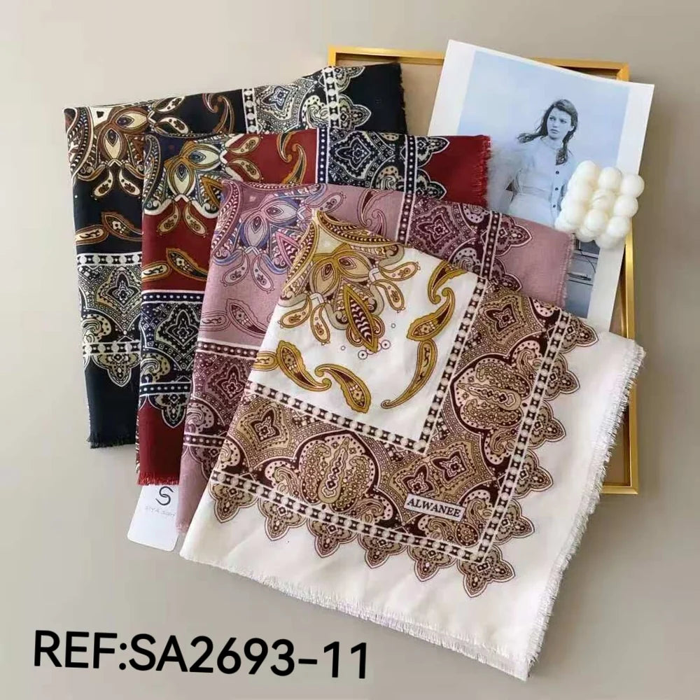 Grand Foulard Carré Ethnique Motif Géométrique à Franges (x6)