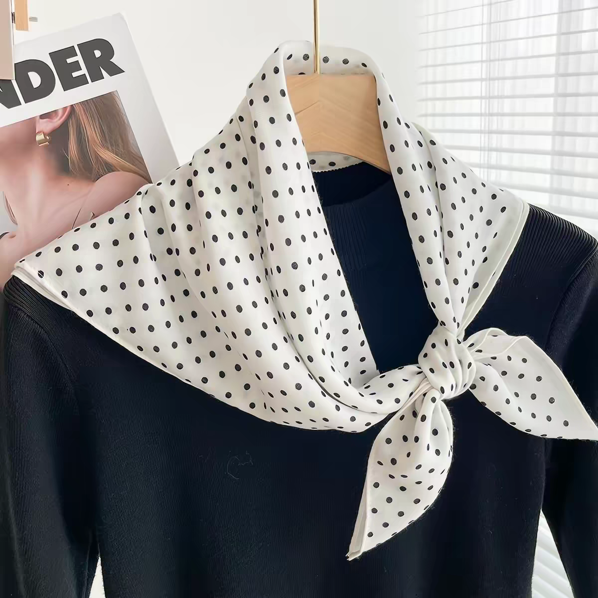 Foulard carré  à motifs  Motif petits pois (x12)#49