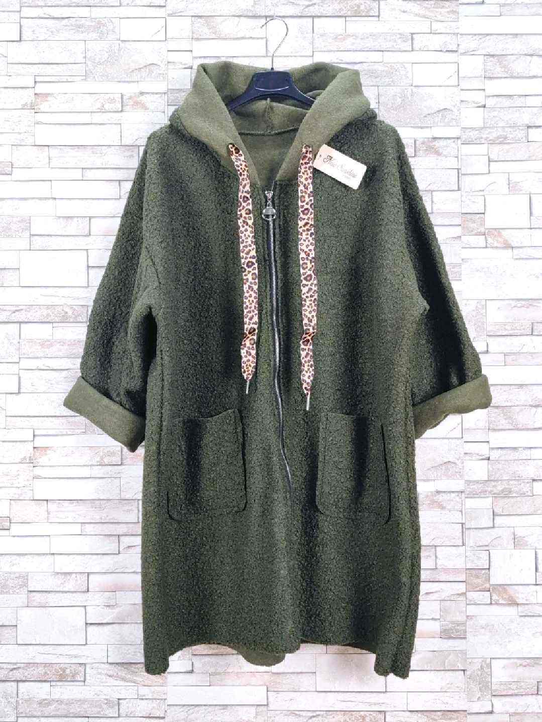 Manteau zippée avec capuche (x6)