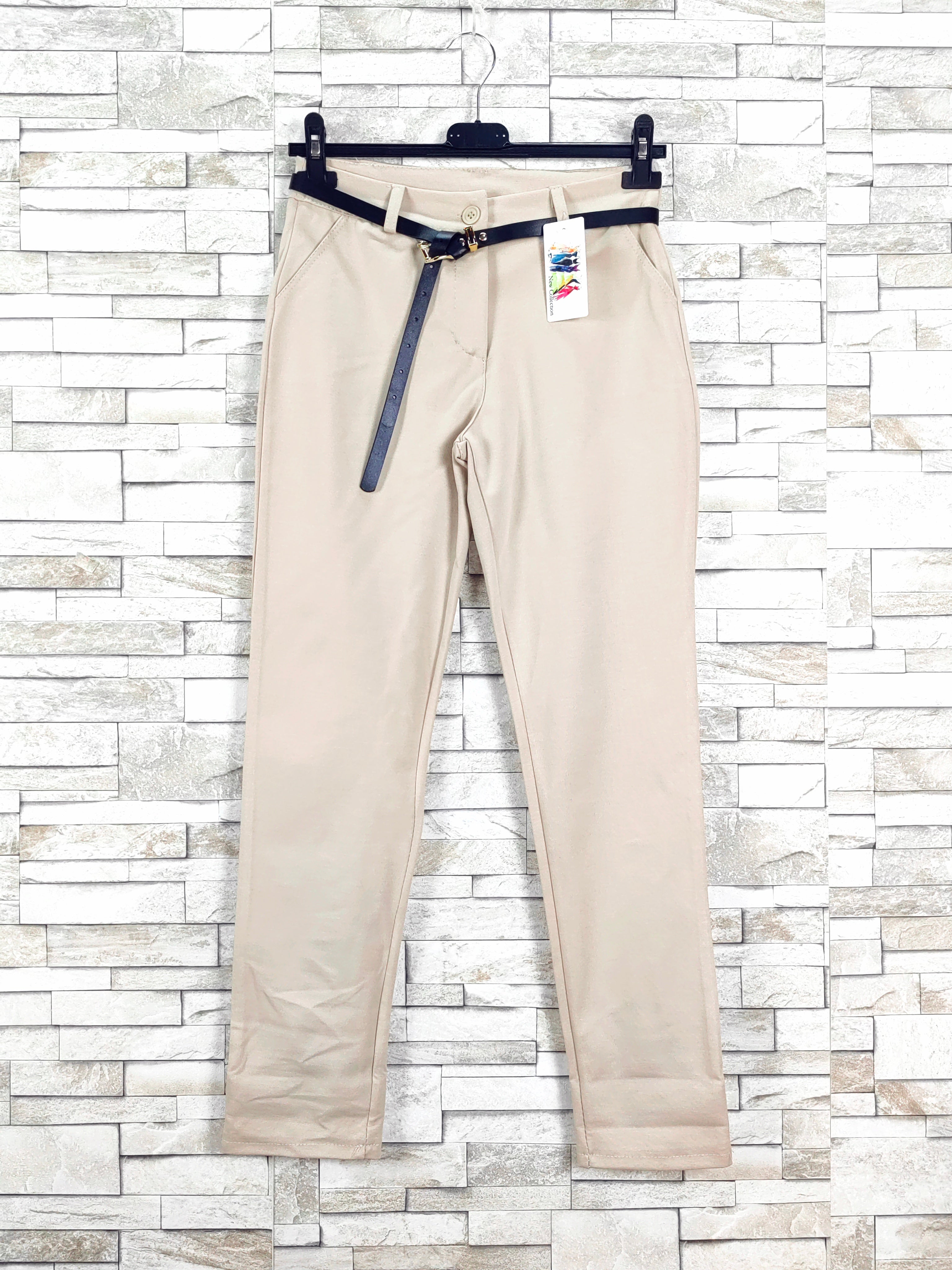 Pantalon avec ceinture  (x5)