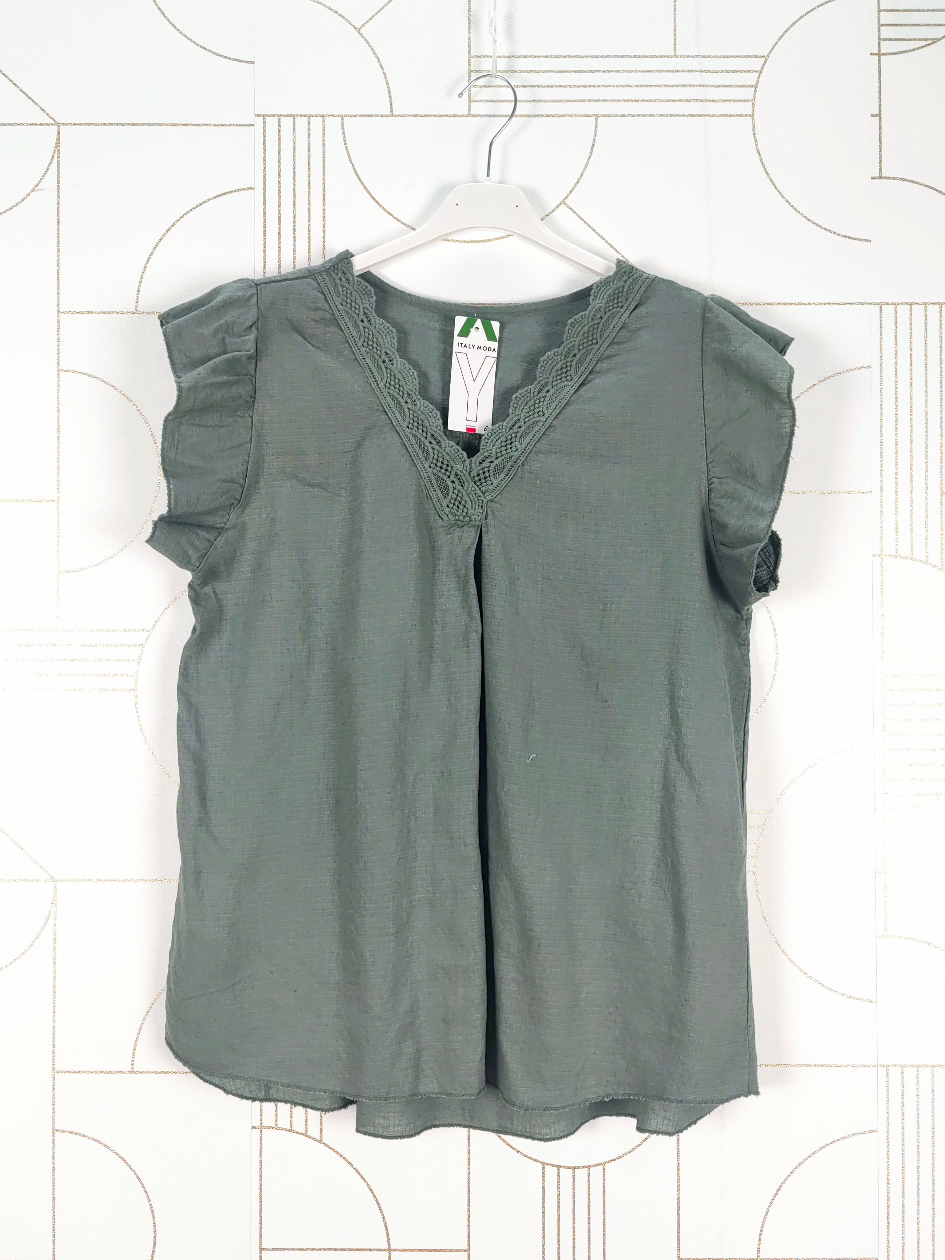 Blouse sans manches à col v (x9)