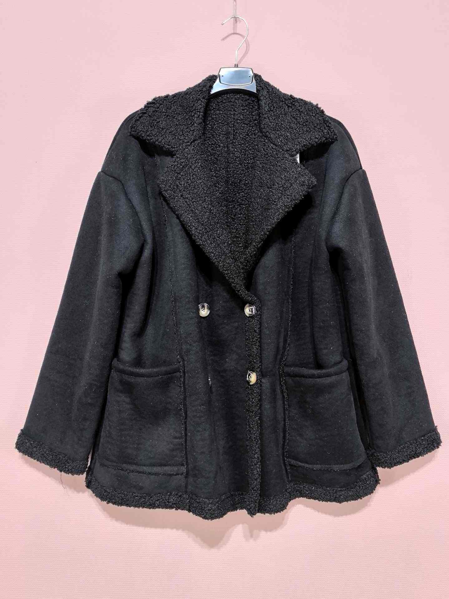 Manteau avec 4 boutons  (x3)