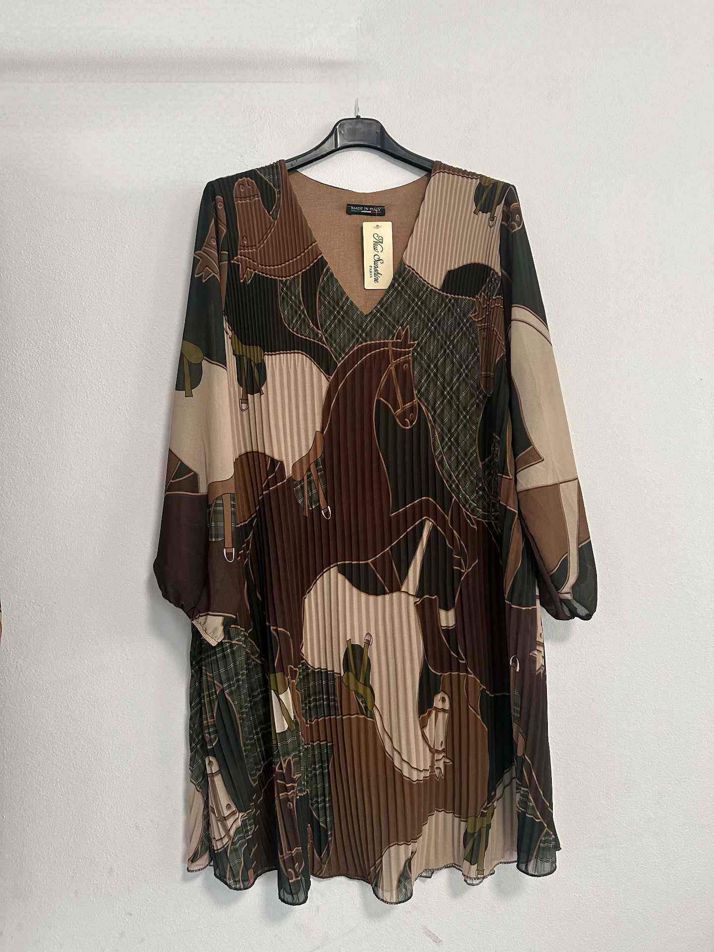 Robe plissée  (x6）