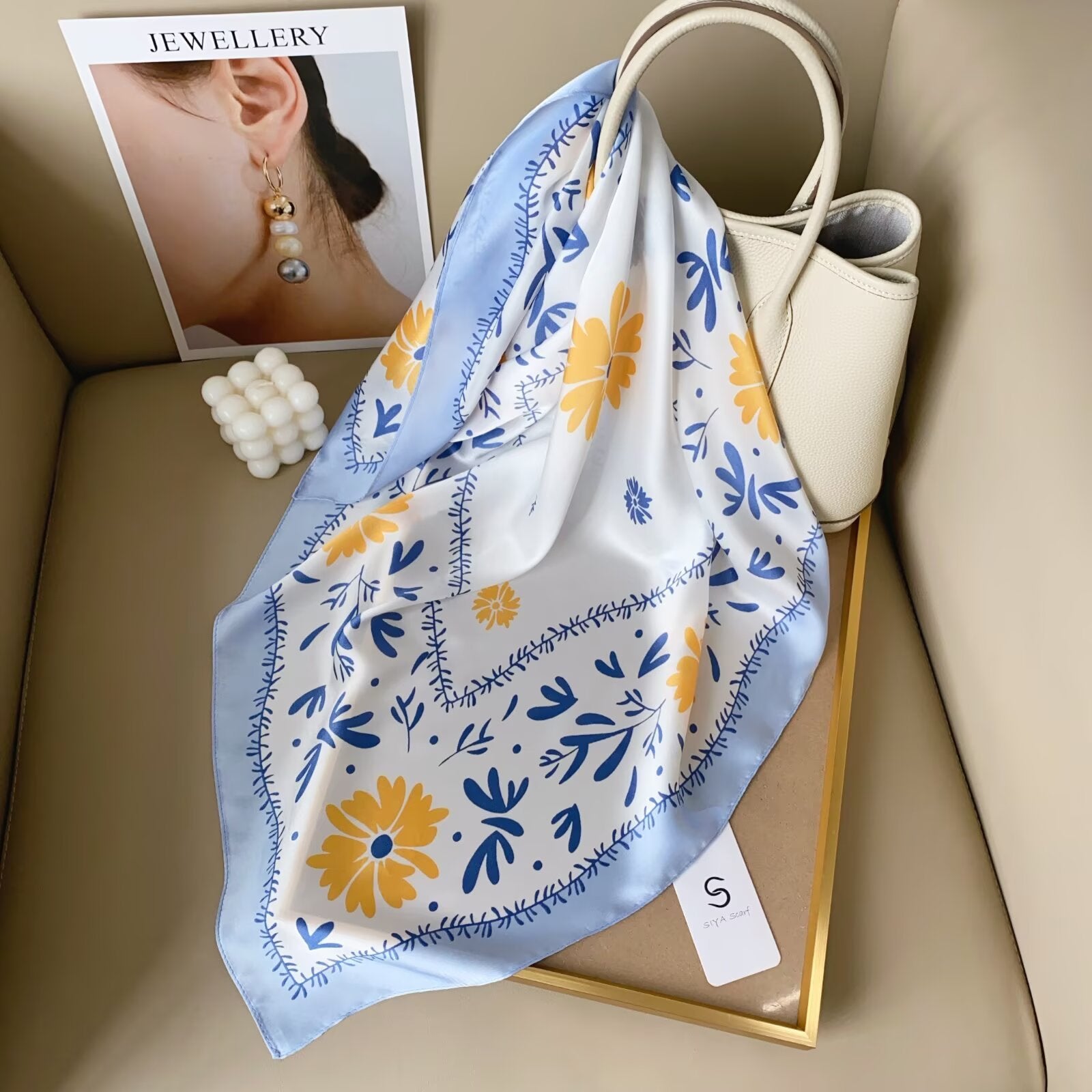 Foulard Carré touche soie 70cmx70cm (x12)#24