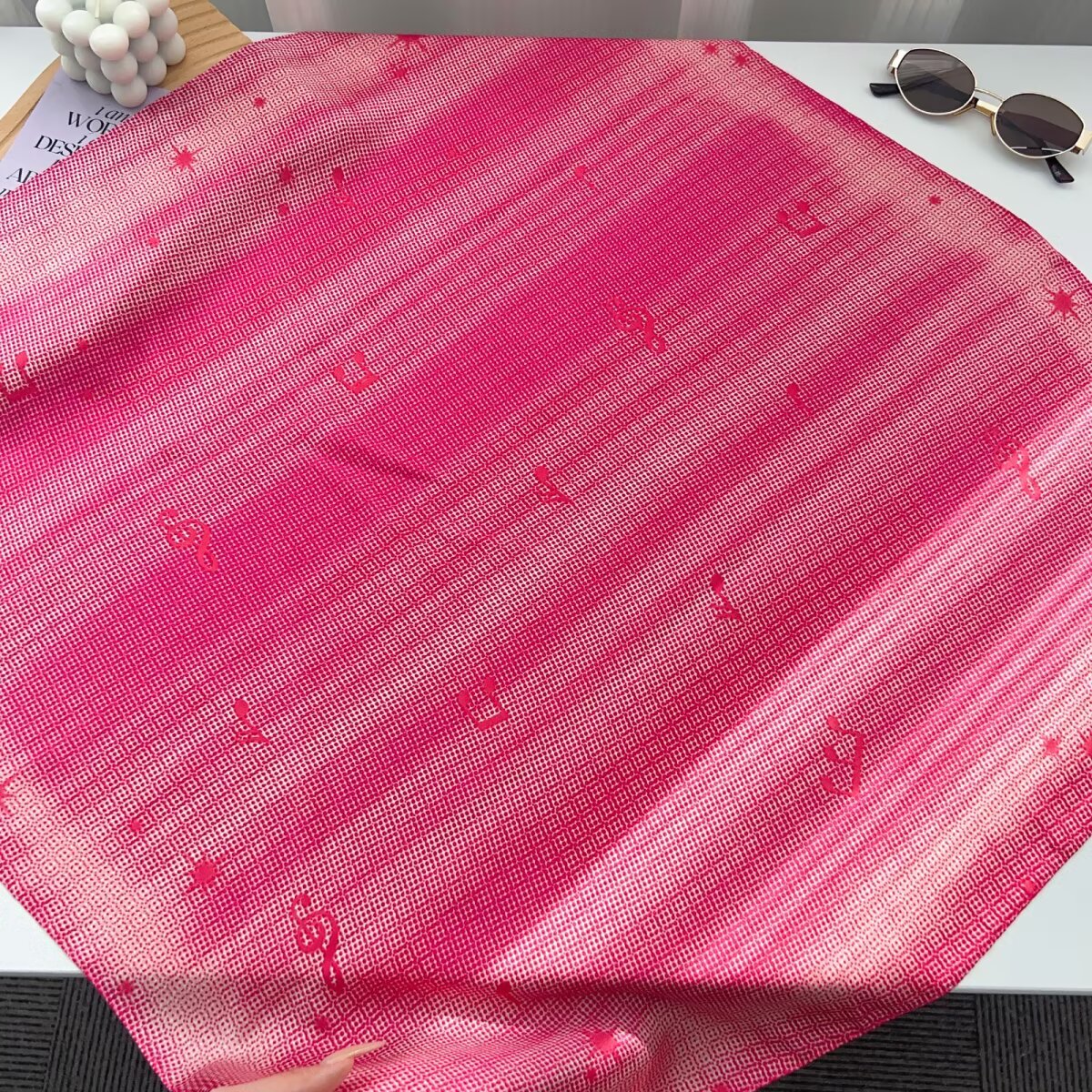 Foulard Carré touche soie 70cmx70cm (x12)#22