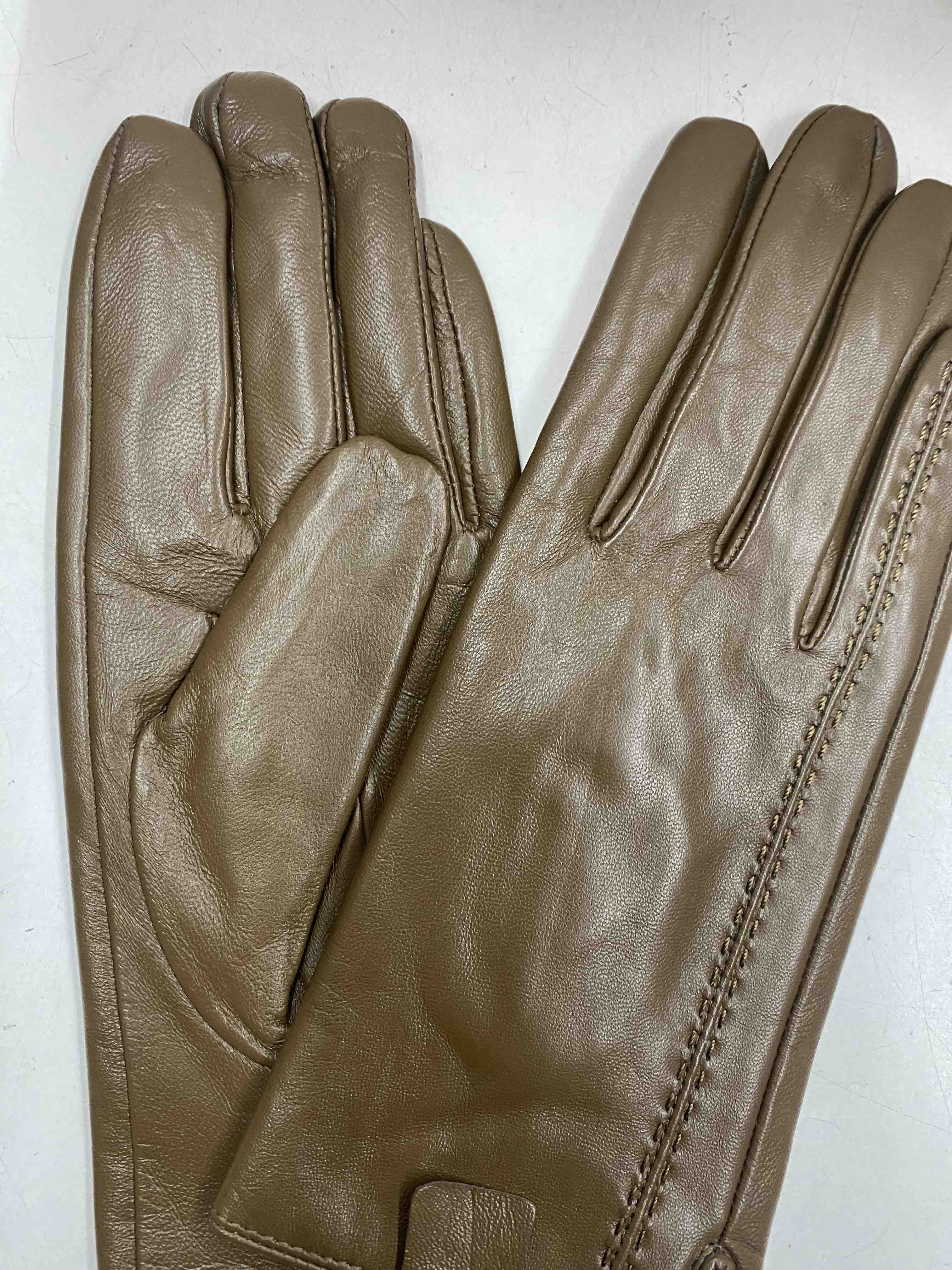 Gants taupe 100% cuir agneau femme doublure fourrée (x6) 7,50€/paire | Grossiste-pro